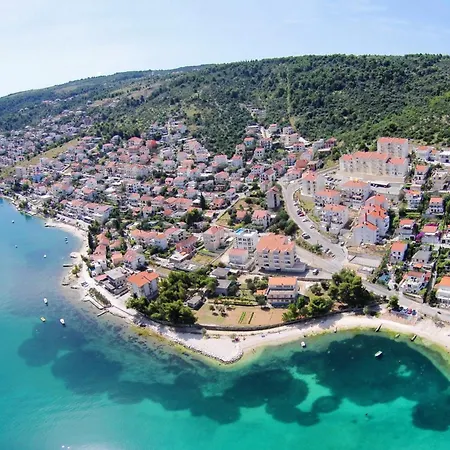 Casa vacanze House With A Parking Space Mastrinka, Ciovo - 7583