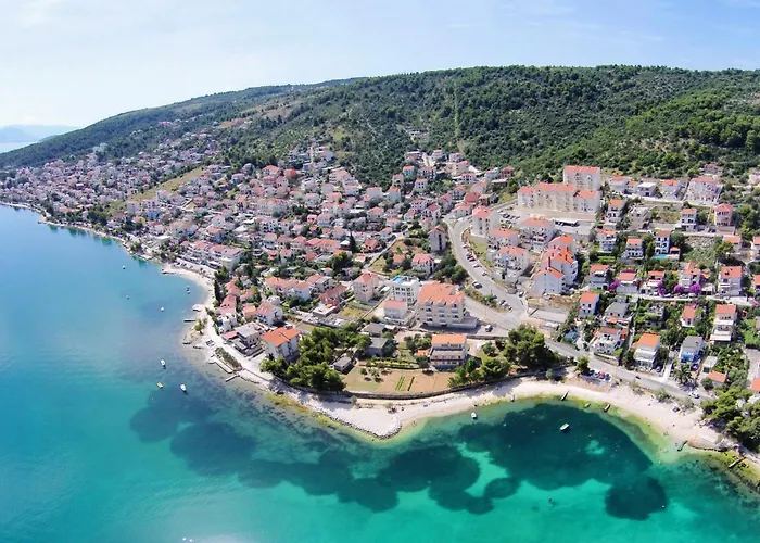 Сasa de vacaciones House With A Parking Space Mastrinka, Ciovo - 7583